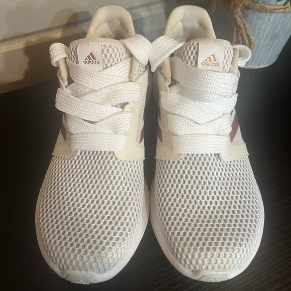 Adidas Women's running shoes Edge Lux
3 - Picture 6 of 10